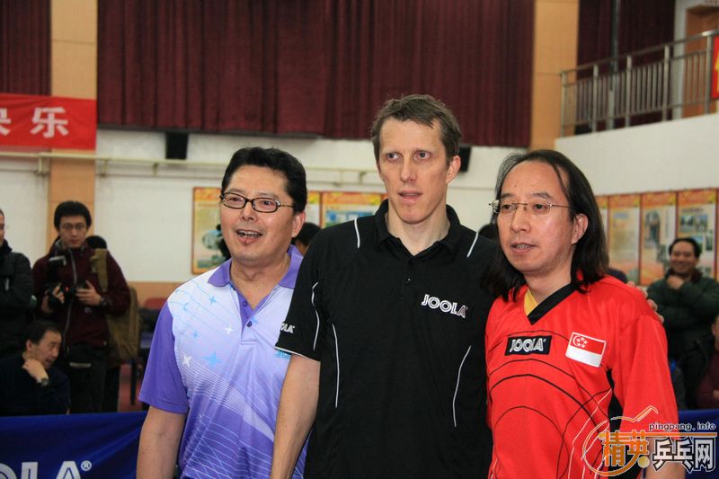 <FONT color=#0000ff size=4>���ң���˹�Ʒ򡢳����ǡ�����֮���й��С���һվ��ڱ�������</FONT>