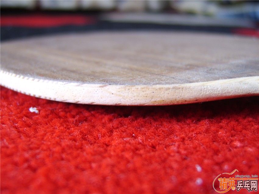 ������ʧɫ������ĳλ���ѽ�������������������ԭͼ�ĶԱȣ������������