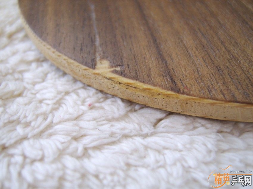 ������ʧɫ������ĳλ���ѽ�������������������ԭͼ�ĶԱȣ������������