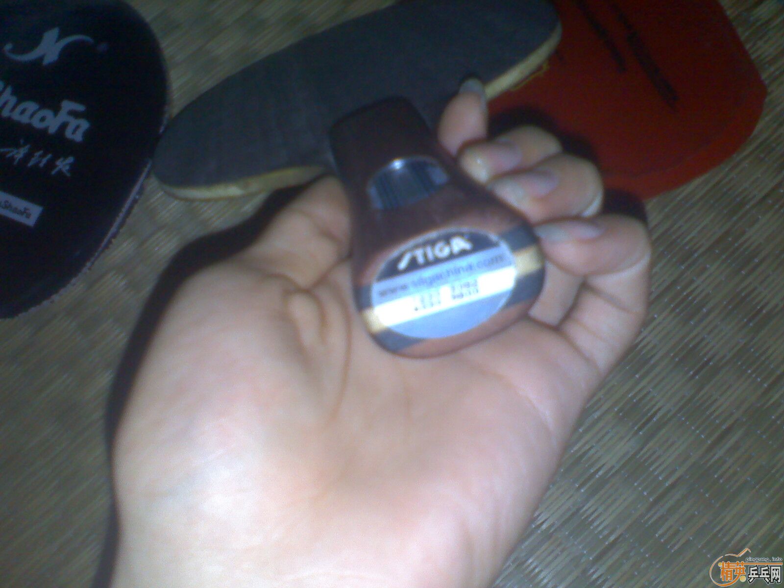 (��ͼ��)���·�����OC����һ�鲻֪���ĵװ�,��F1���׽�,