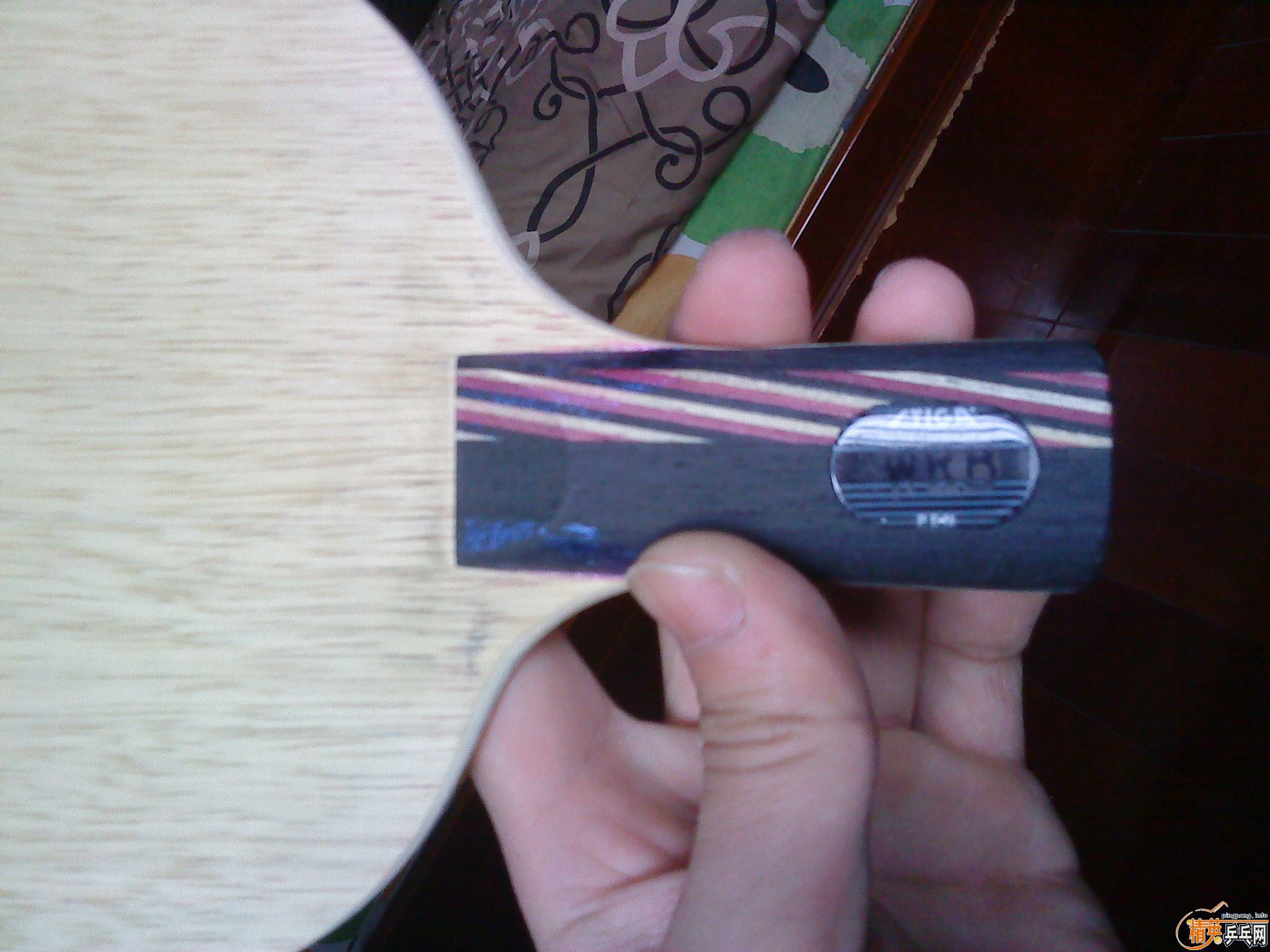 �����ˣ�99����˹��̼���л�AC CR��9�¿��𩣬���� E1