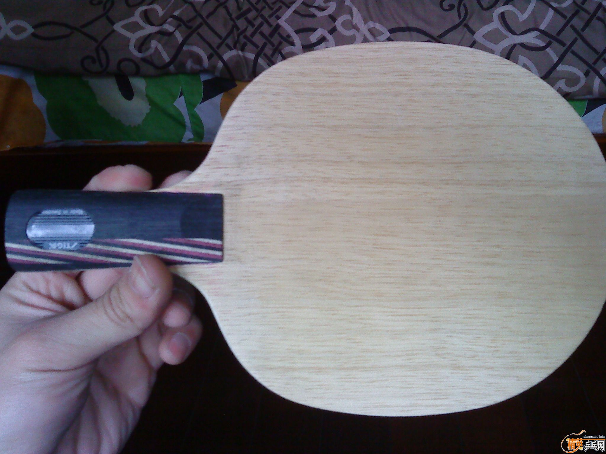 �����ˣ�99����˹��̼���л�AC CR��9�¿��𩣬���� E1