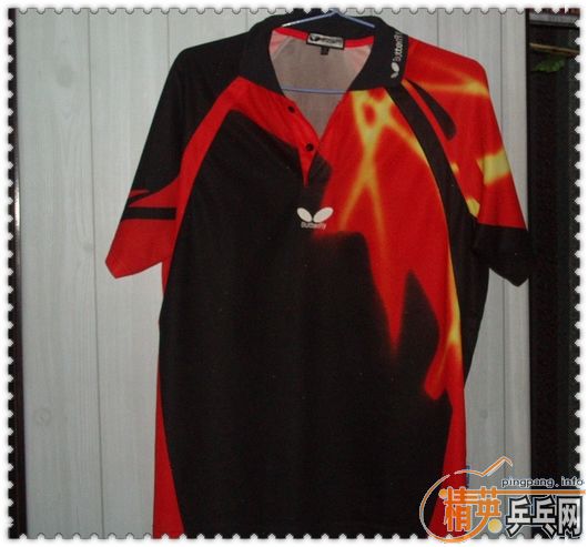 �����˶�װ��������ż���һ�׽�200Ԫ������