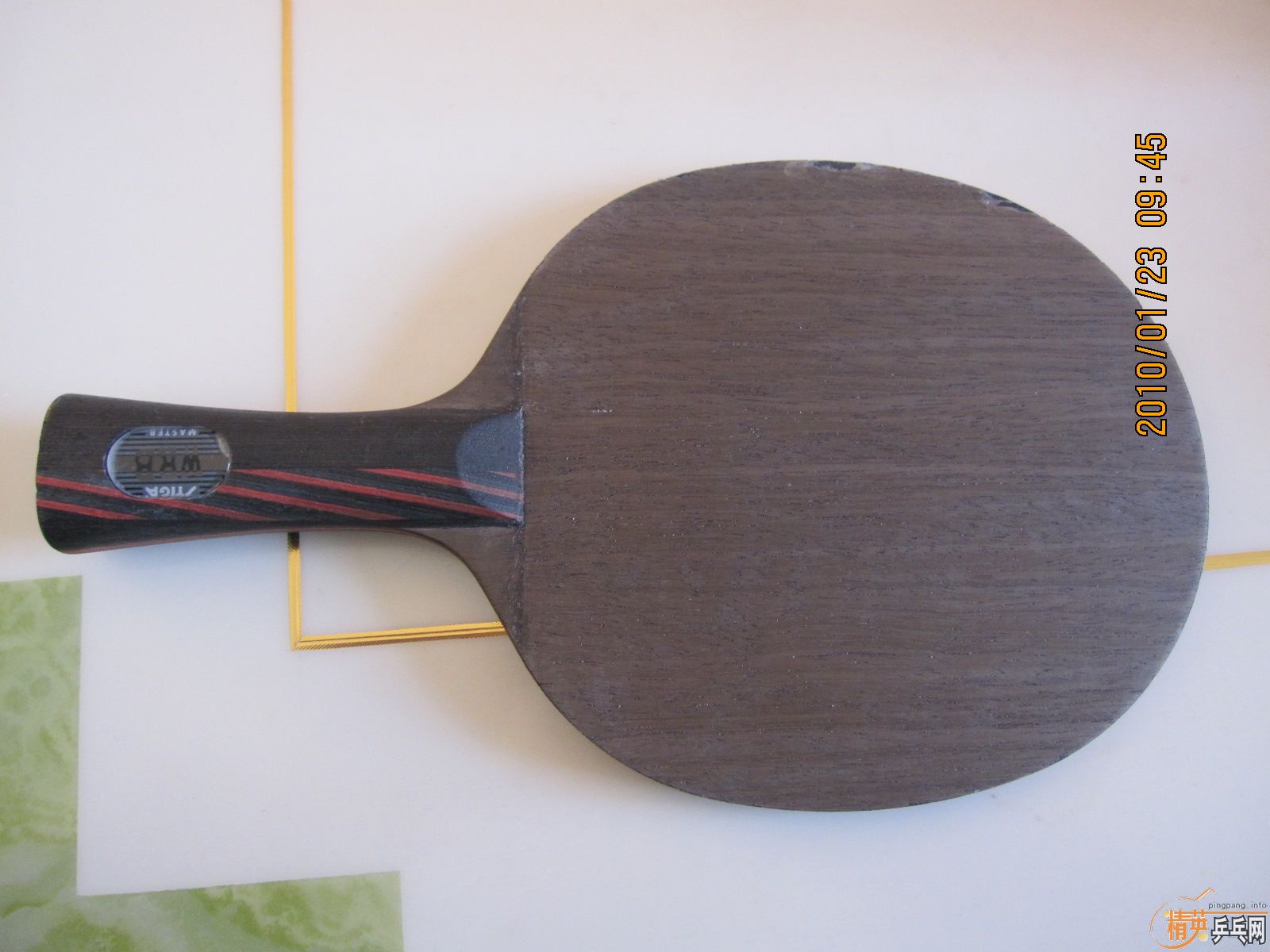 �����������л���ںͺ�ɫflextra