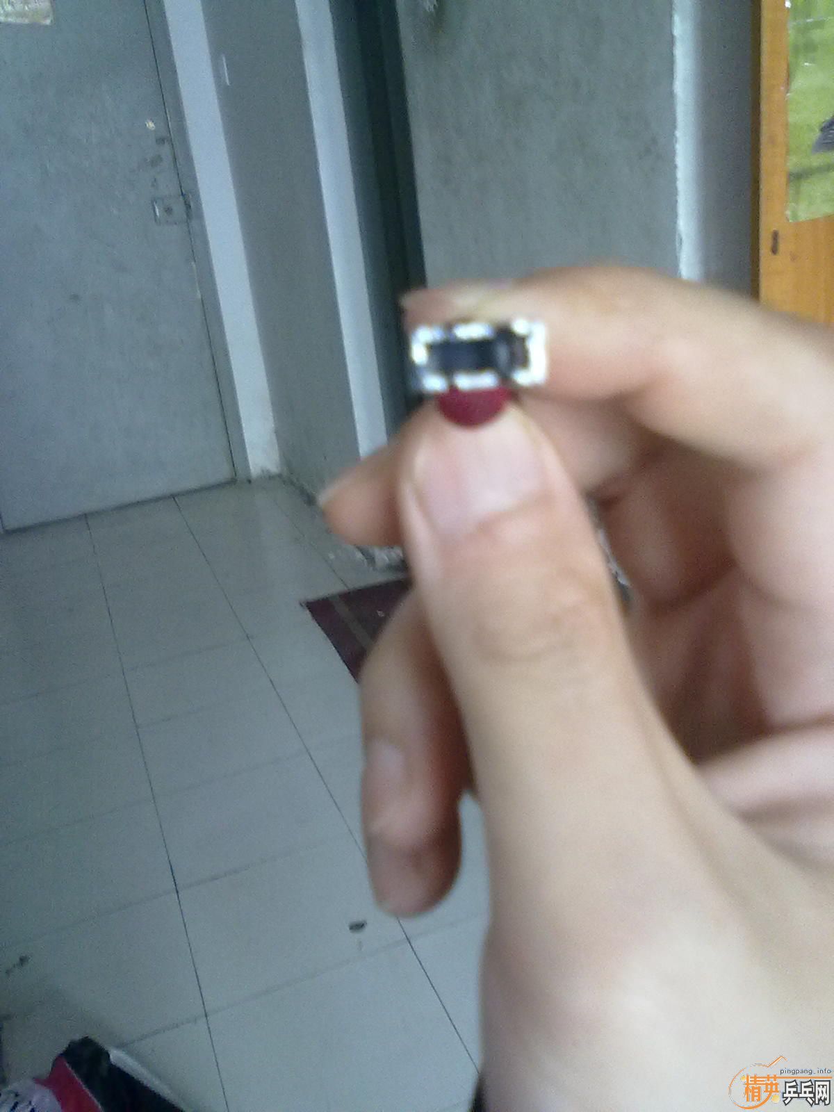 ���ڵ�Ǹ�ֵ���Ȧ����