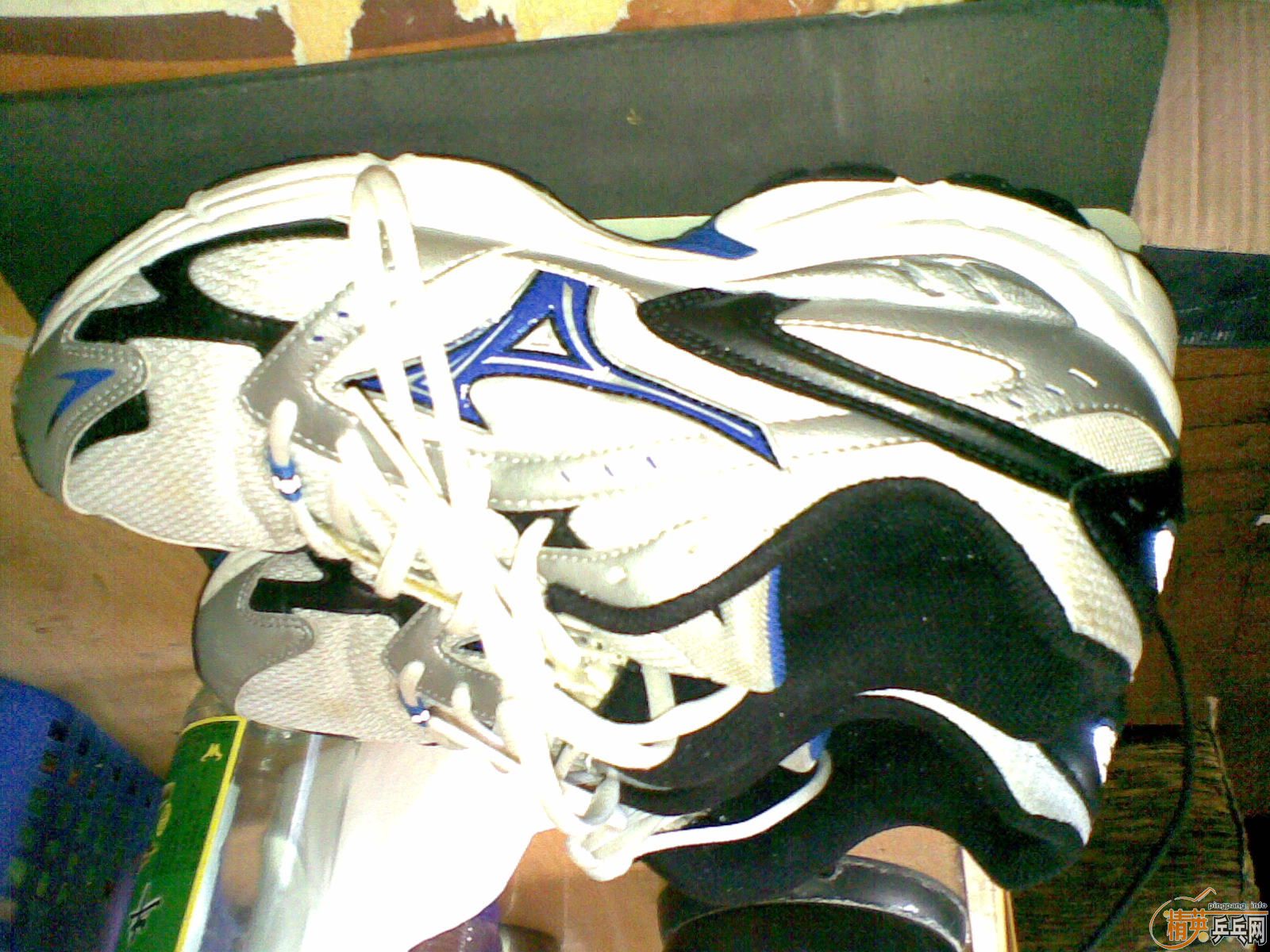 ��һ���Ϳ˵�����Ь,(ԭ��800��,500Ԫ��)��ST������.