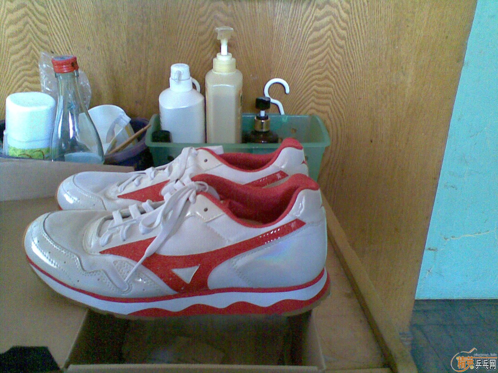 ��һ���Ϳ˵�����Ь,(ԭ��800��,500Ԫ��)��ST������.