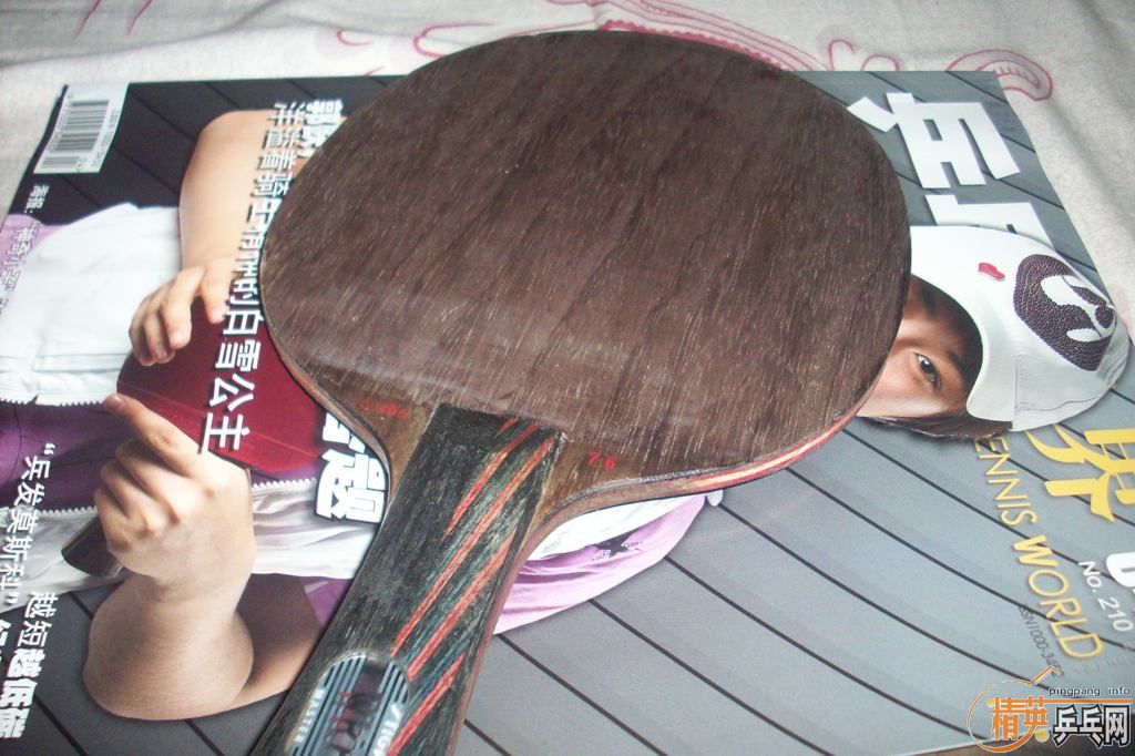 ˹ٿսʿл̼FLıաͬɫϲVISС񣬽׹ﶥ