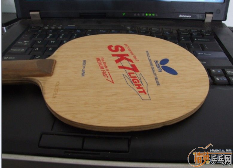 ���ó�ɫ BUTTERFLY SK7 LIGHT  7�д�ľ 88��  FL�� 270 ����� ֧��������