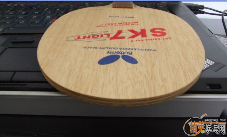 ���ó�ɫ BUTTERFLY SK7 LIGHT  7�д�ľ 88��  FL�� 270 ����� ֧��������