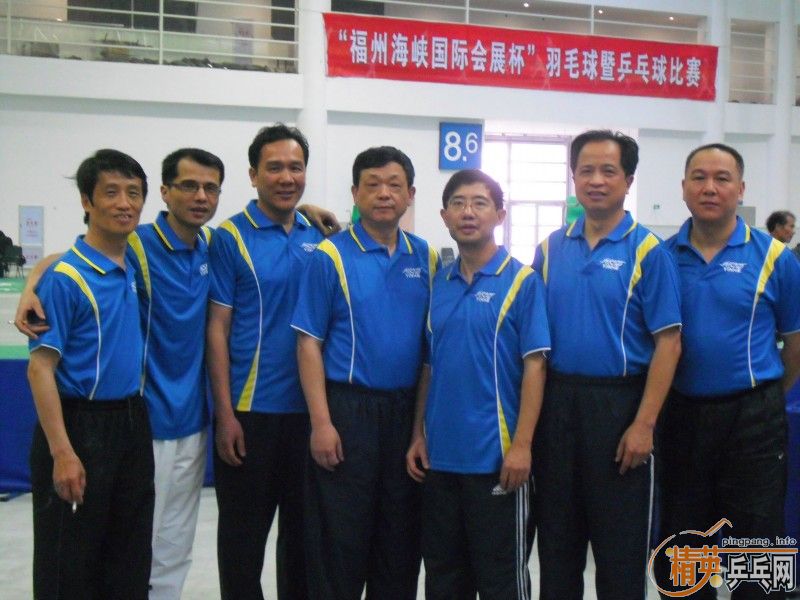 [ԭ��]�����ݺ�Ͽ���ʻ�չ����ƹ������ 5��9���ڸ���չ���������Ļ�����ξ�Ӣ���Ӹ��ݾ��ֲ�����Ů����������Ҳ��üѼ���������Ƶ�ڴ���