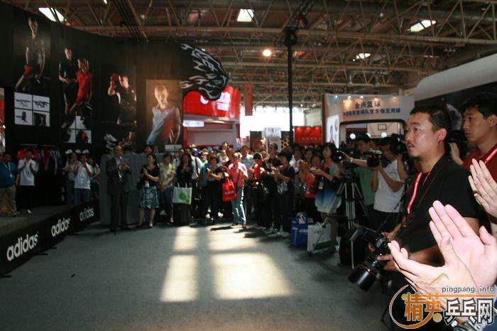 ���ͣ�2010�岩��ƹ�ҳ���ȫ��ͼƬ������