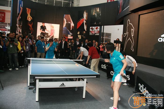 ���ͣ�2010�岩��ƹ�ҳ���ȫ��ͼƬ������