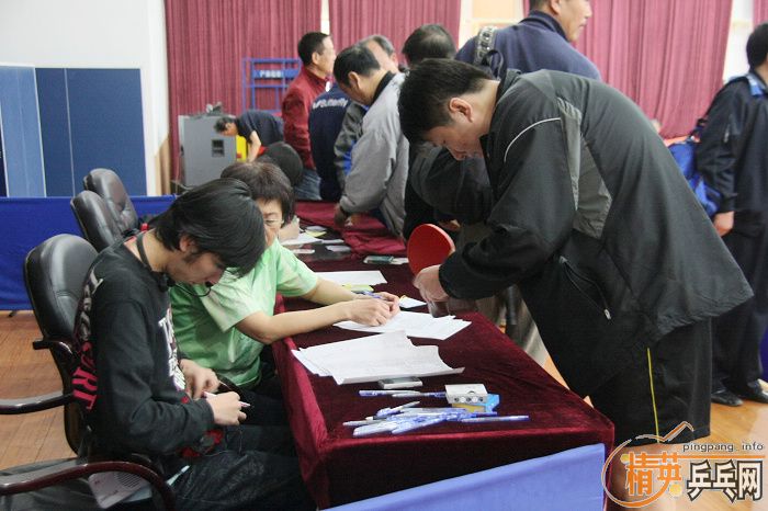 [��ͼ]��Ӣ���ӱ������Ѿ��ֲ�2010��Ӣ-��ׯ�����ӱ�����һƹ���򹫿���(5��3��)���ʵ���ܵ�242�ڡ�