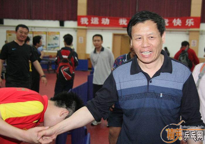 [��ͼ]��Ӣ���ӱ������Ѿ��ֲ�2010��Ӣ-��ׯ�����ӱ�����һƹ���򹫿���(5��3��)���ʵ���ܵ�242�ڡ�