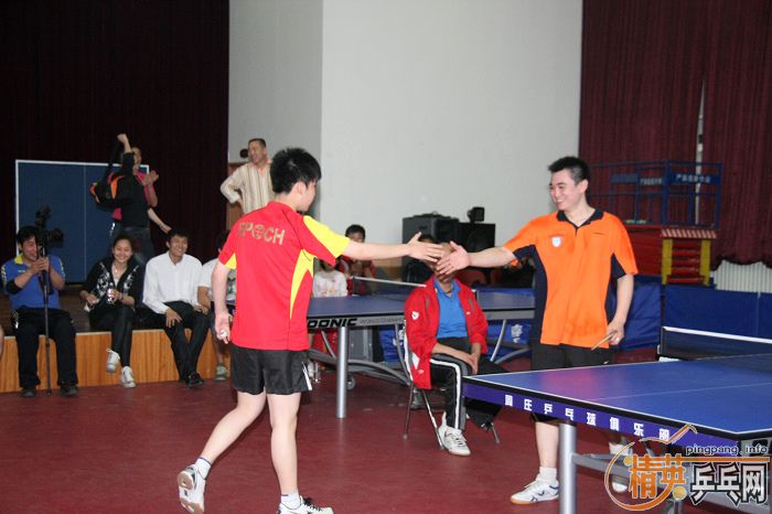 [��ͼ]��Ӣ���ӱ������Ѿ��ֲ�2010��Ӣ-��ׯ�����ӱ�����һƹ���򹫿���(5��3��)���ʵ���ܵ�242�ڡ�