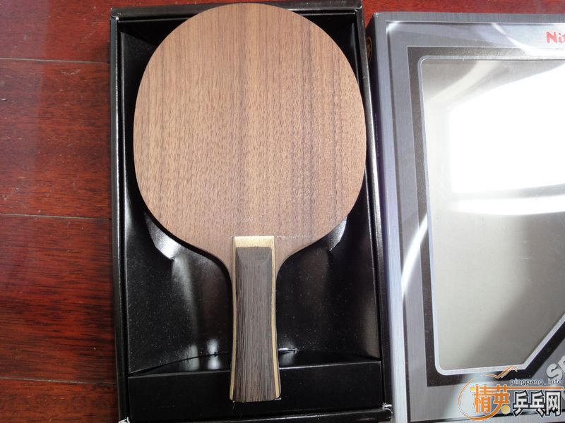 ��RUTIS������400�����ˡ�