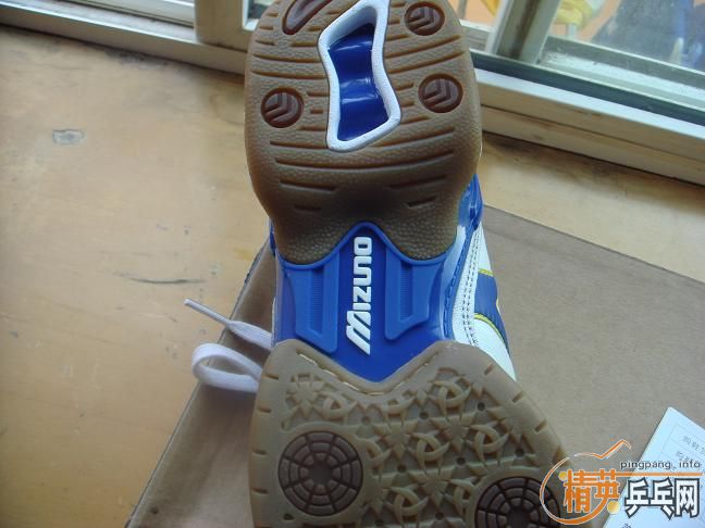 ��һ˫������Ʒ����Ũ�����ۺ�Ь