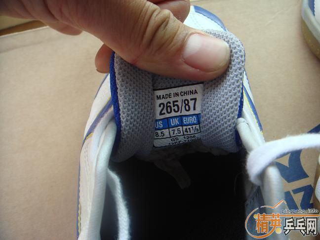 ��һ˫������Ʒ����Ũ�����ۺ�Ь