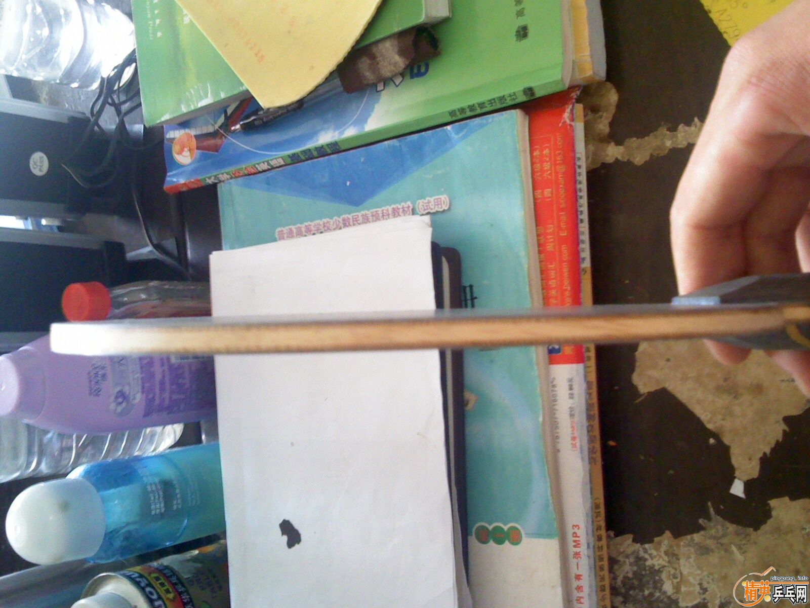 ����𩣬��һ��С��������о��ƴ�ӣ�����ƽ��������Ǯ��200��