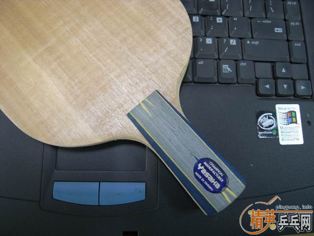 ���հ�������̼����ɫ��ͼ����Ʒ��һ��