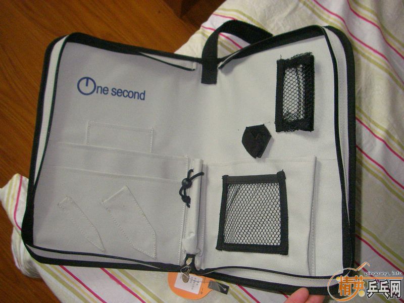 ȫ���� ͦ�λ���̼�� ���� ��� С���� RG HERO KING ���� F1-->micmeryת��