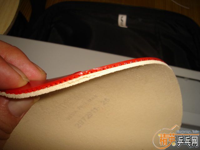 ����Ψ�Ѻ�ɫ��������V��