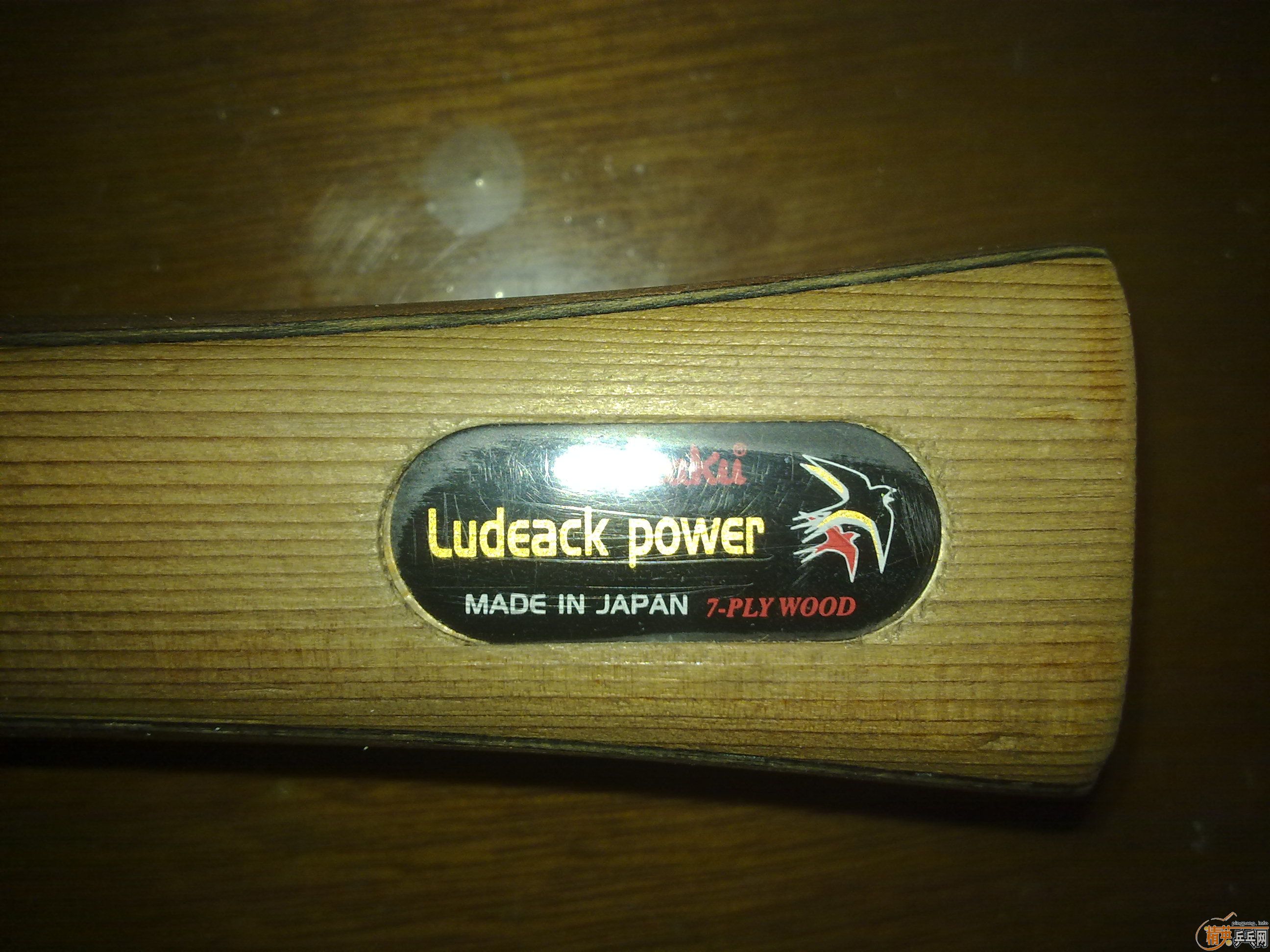 �������ְ�ӽ�Ƥ��������̼�򳬼���ά