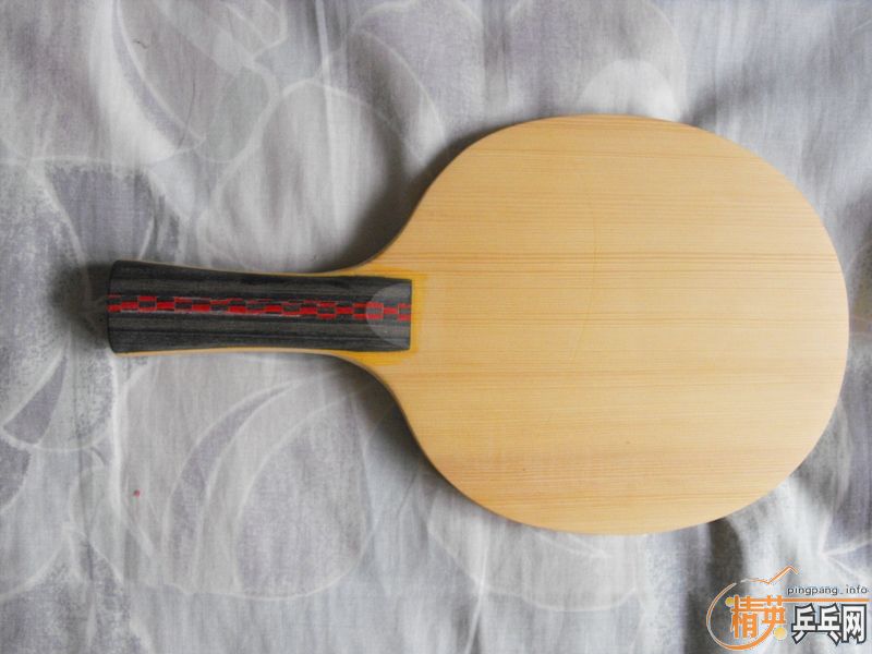 ���򻻶�����ð��ӣ���һ����donic��̼��ǿ���޿�������˿��+�޻����3+banda china ts 330���ʣ��ڶ���������ǩ���л�stiga ������ 300����;���ѵ����������350.