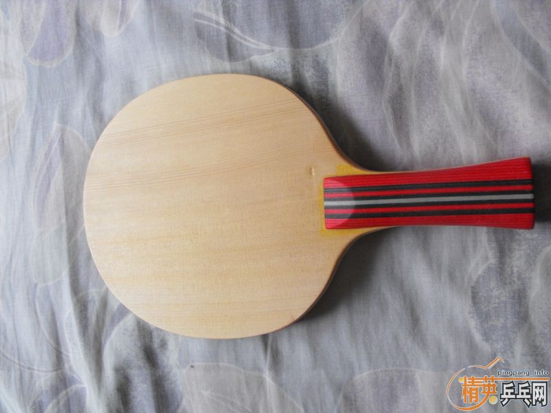 ���򻻶�����ð��ӣ���һ����donic��̼��ǿ���޿�������˿��+�޻����3+banda china ts 330���ʣ��ڶ���������ǩ���л�stiga ������ 300����;���ѵ����������350.