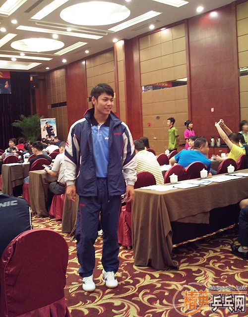 <FONT color=#dc143c size=4>ң2010˴ͻǼںݾУ</FONT>