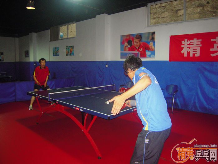 ����VS��Ӣ�������ѻ�Կ����ڶ��غϼ�ʵ