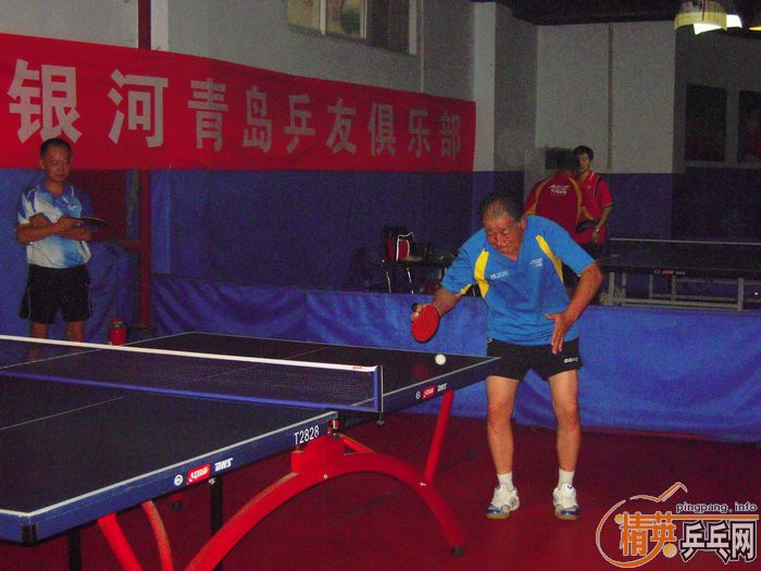 ����VS��Ӣ�������ѻ�Կ����ڶ��غϼ�ʵ