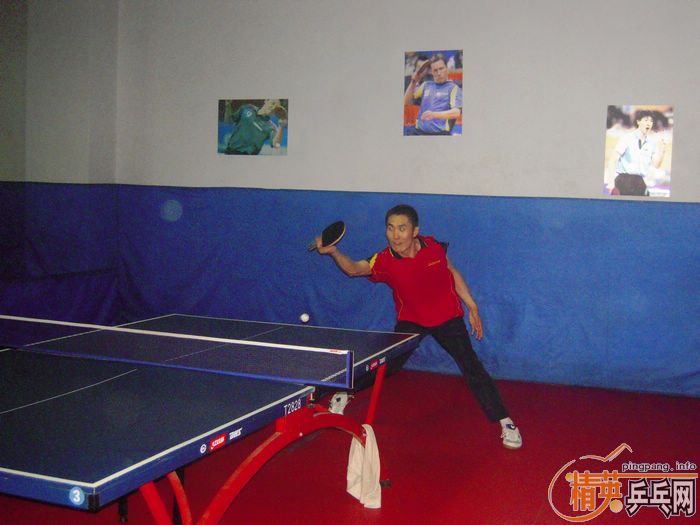 ����VS��Ӣ�������ѻ�Կ����ڶ��غϼ�ʵ