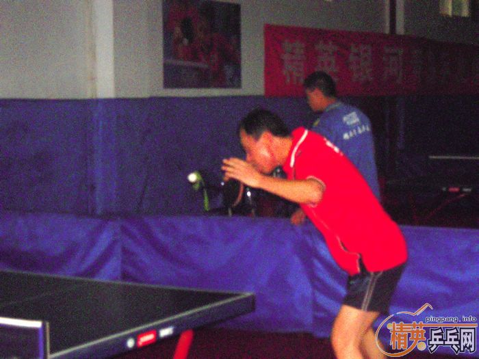 ����VS��Ӣ�������ѻ�Կ����ڶ��غϼ�ʵ