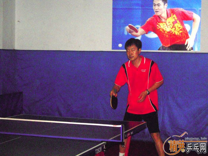 ����VS��Ӣ�������ѻ�Կ����ڶ��غϼ�ʵ