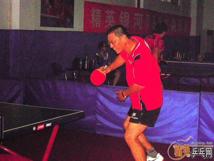 ����VS��Ӣ�������ѻ�Կ����ڶ��غϼ�ʵ