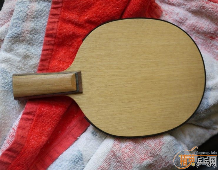 ֱ�ĺᣬ������1�����µĴ���ֱ���л�����ͬ����ɫ�Ĵ�����ģ�ͼ���ϣ�