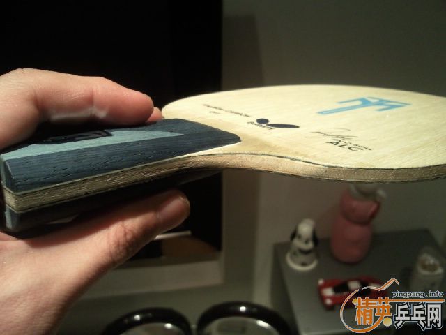 ��9��ALC��JOOLA�켣�׽���ͬ�ȳ�ɫ�հ���̼������ۣ�