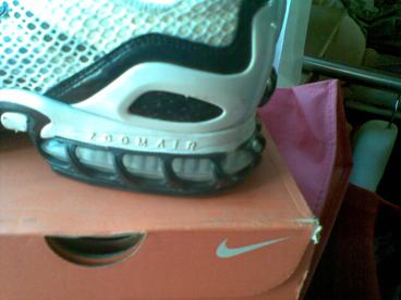 �Ϳ�����Ь�������ɫ���µĴ��.������.