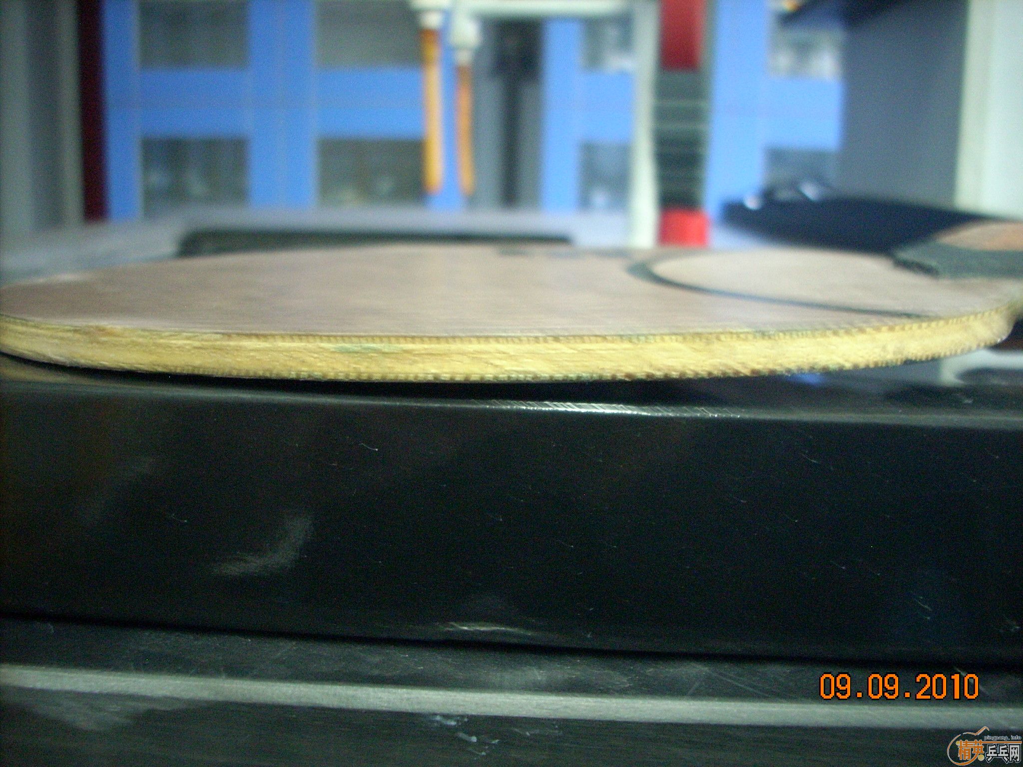 ���ֻƱ�OC-CR��FL����Լ87g,��Լ5.5mm,��һƬ�л���ͣ���ɫ��