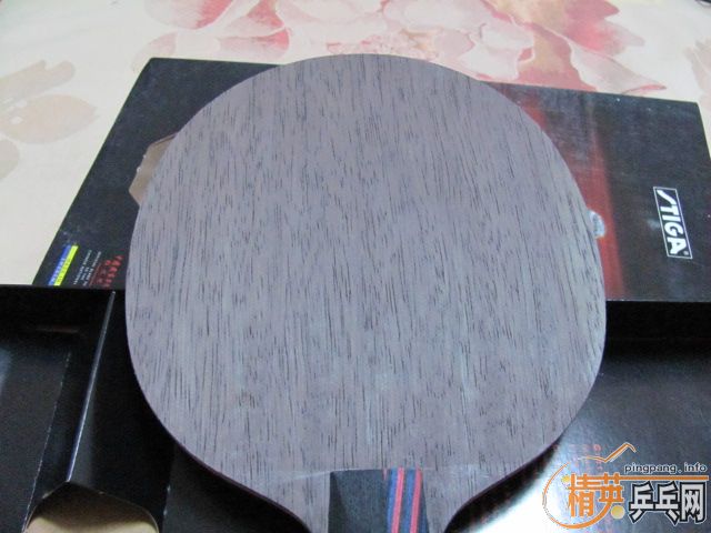 ���º�ڣ�YE 3D ���߿���֮�����л�����