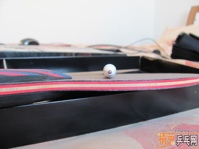 ��������º�ڣ�YE 3D ���߿���������