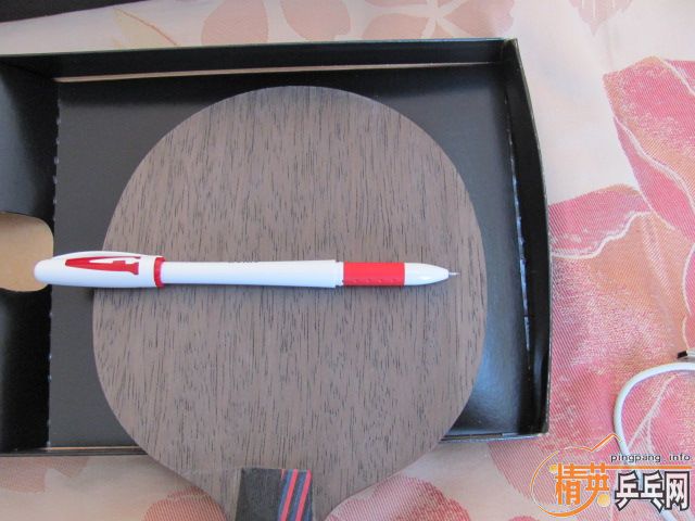 ��������º�ڣ�YE 3D ���߿���������