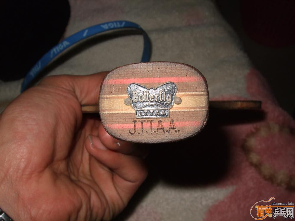 ���Ŀ�ľ��ֱ��YE�����ֱ��