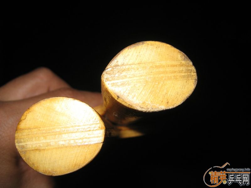 �����Ϻ�˫ϲ��һ�Ѳ���R������ˢ��̼��