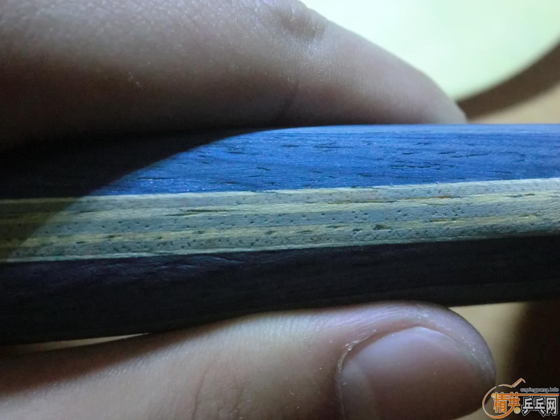 ��ֱ���Ӻ����µ£�����4�Ž�Ƥ���۸����������