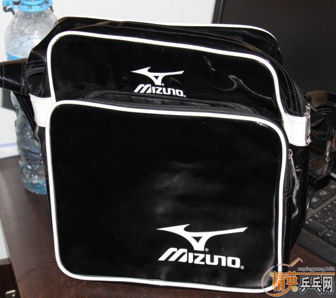 39�Ⱥ�ɫ����3   140Ԫ      ��ɫ����Ũƹ�Ұ� 80Ԫ