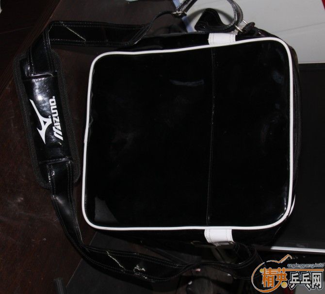 39�Ⱥ�ɫ����3   140Ԫ      ��ɫ����Ũƹ�Ұ� 80Ԫ