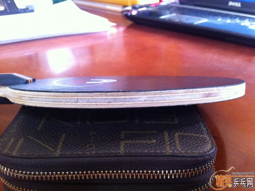 ͦ�κ�ɫ��ը����ͨ������